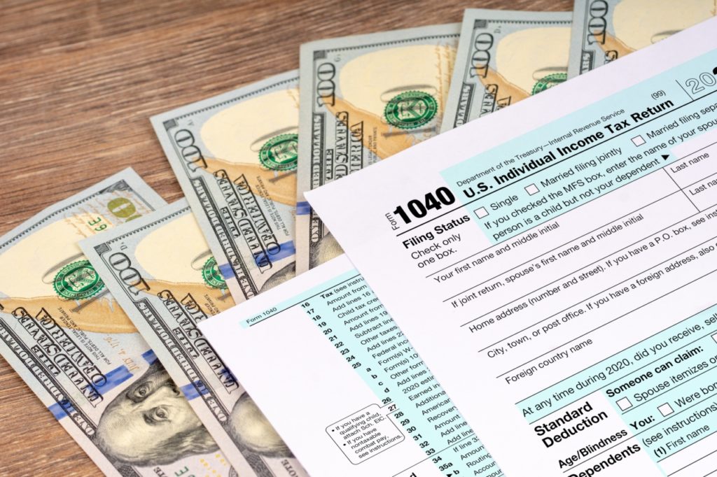 Dealing with Dollars: Last-minute tax tips